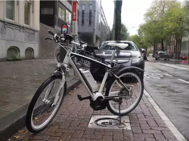 19000元的宝马电动自行车与乐视智能车 你选哪个?|智能单车 - 美骑网|Biketo.com