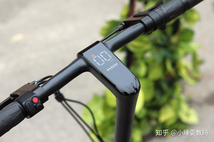 小米电动助力自行车 短途通勤的智能新选择，比共享单车还好用